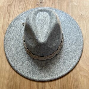 Gray Felt Fedora Hat